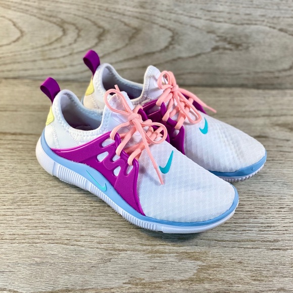 Nike Shoes - Nike Acalme Running Shoes